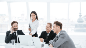 A fim de evitar a bitributação do ISS, a melhor saída é o empreendedor registrar a sua empresa exatamente no município em que está operando.