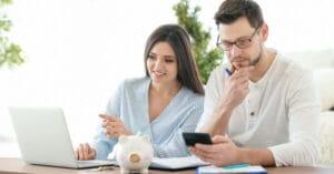Pagamentos para aposentadorias, pensões e auxílios: consulte o cronograma para Agosto 1 Aposentadorias, pensões e auxílios