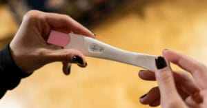 Saiba se um empregador pode solicitar teste de gravidez para contratar ou demitir 1 Saiba se um empregador pode solicitar teste de gravidez para contratar ou demitir