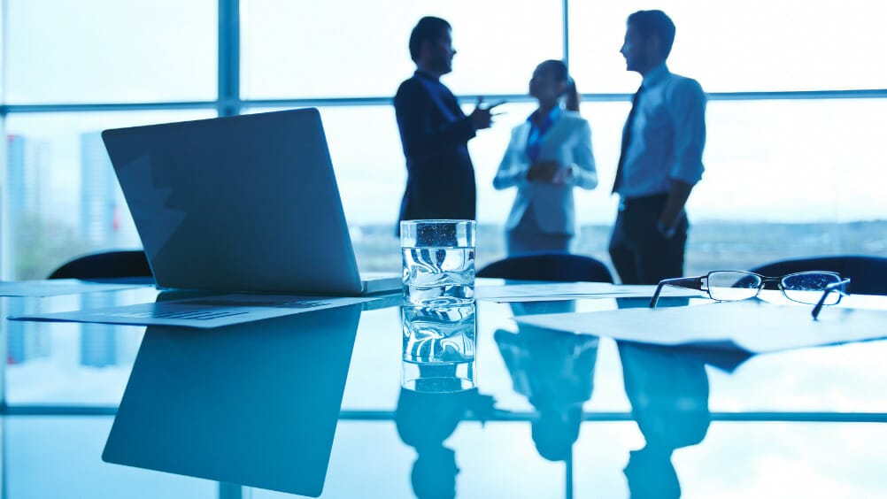 Transforme seu dia de trabalho 5 estrategias para aumentar sua felicidade no escritorio