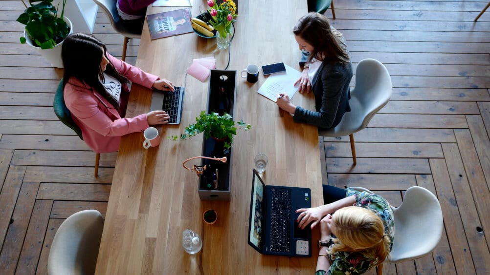 Desmistificando Mitos Sobre Espaços de Coworking e Aumentando a Produtividade 1 Espaços de Coworking