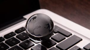 O Papel da Educação na Formação de Profissionais para a Era da Inovação Tecnológica (2)