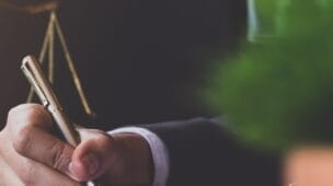 A Nova Tendência Venda de Processos Trabalhistas para Alívio Financeiro Imediato