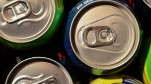 Supermercado Reintegrará Trabalhadora Acusada de Retirar Fardo de Cerveja sem Pagar