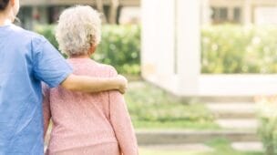 Cuidadora de Idosos Não Receberá Adicional de Insalubridade, Decide TST