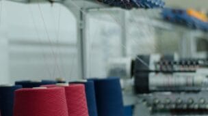 Fábrica de Malhas é Condenada a Pagar Multa Integral do FGTS a Trabalhadores Demitidos Durante a Pandemia