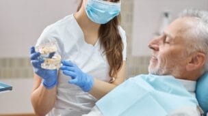 Clínica Odontológica é Condenada por Imperícia em Implantes Dentários e Deve Pagar Indenização de R$ 37 Mil ao Paciente