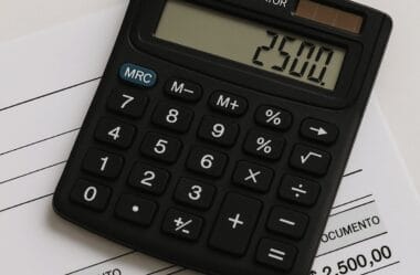 Multas e Juros por Atraso no Pagamento do IBS e CBS: Entenda os Percentuais