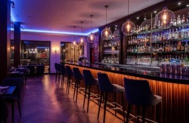 Regime específico para bares e restaurantes: guia prático sobre o que entra e o que fica fora, alíquota reduzida de 40%, base de cálculo e impacto no crédito